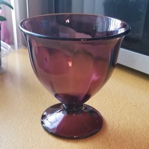 💖💖 Purple Glass Pedestal Vase
